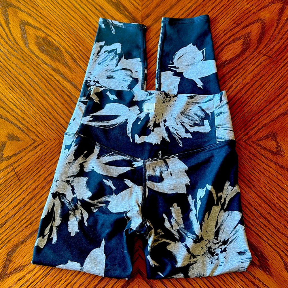 Vuori Clean Elevation Legging size X-Small floral print